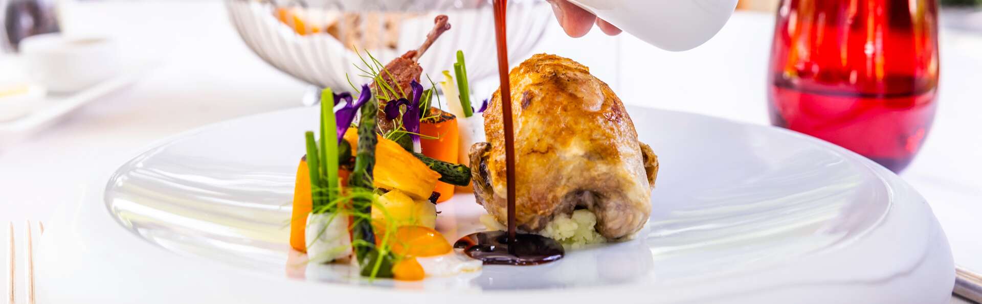 Plaisirs culinaires dans la ville artistique d'Ootmarsum