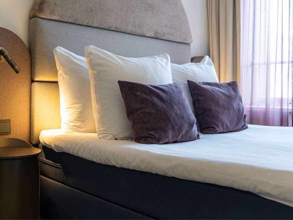 Profitez de la ville animée d'Amsterdam avec une nuitée en centre-ville - 4* - 35
