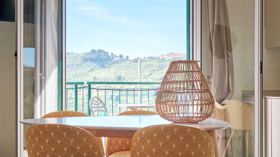 Vacanza romantica in Liguria in Junior Suite con colazione inclusa e ingresso a Spa