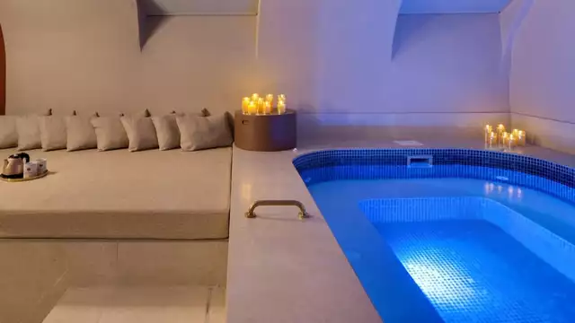 Art Deco adres met privé jacuzzi vanuit Montmartre.