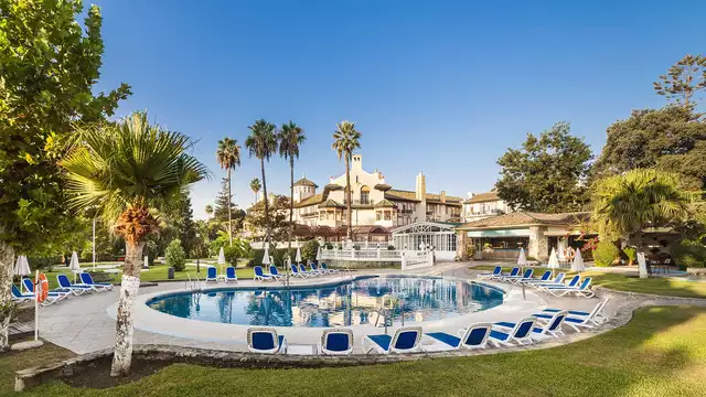 Escapada en media pensión en hotel 4* a 20' de las playas de Tarifa