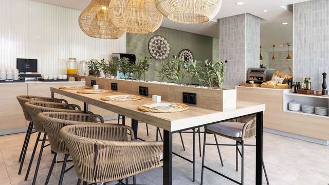 Hotel Malaga Alameda Centro Affiliated by Melia