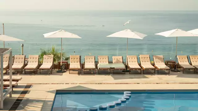 Desconexión en palacete con vistas a la costa y desayuno incluido