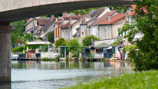 Ibis Nemours