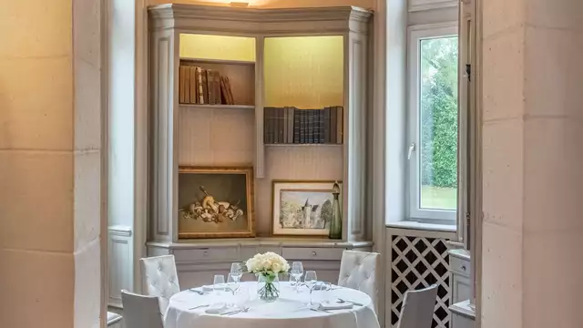 Diner dans un chateau du XIXeme siecle dans le Perigord