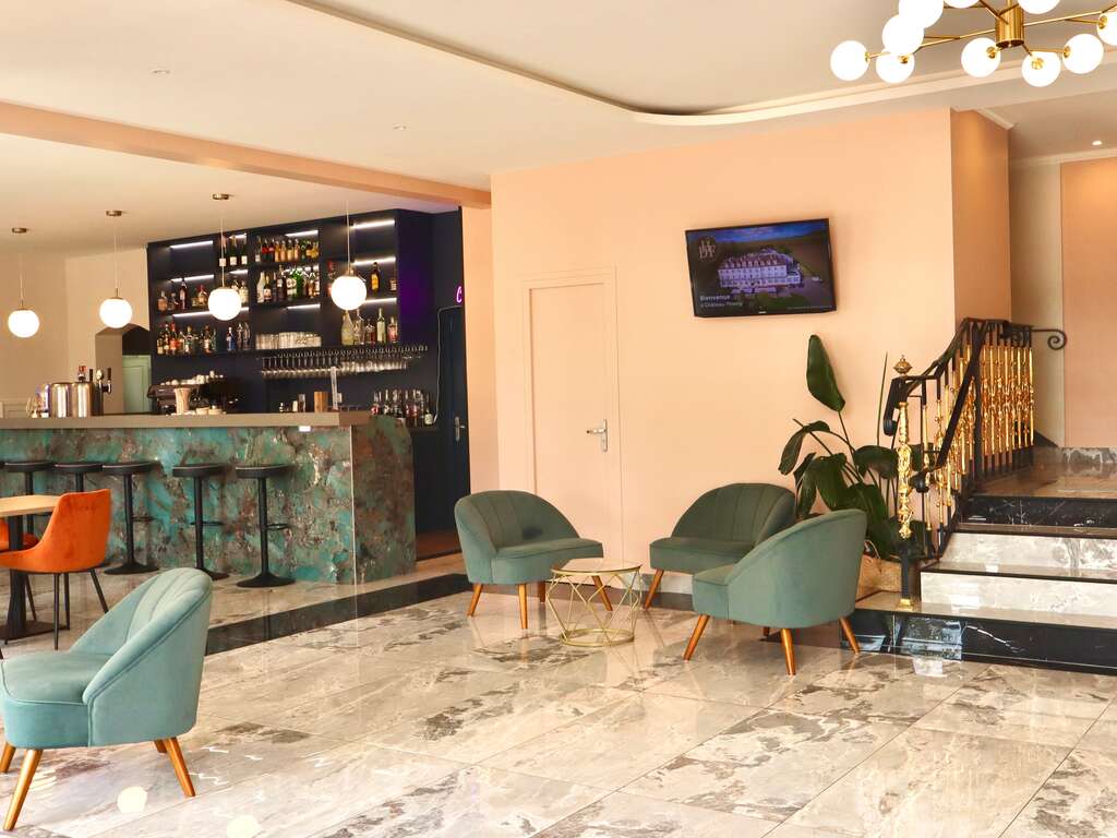 Séjour en chambre supérieure, à 1 heure de Paris - 4* - 8