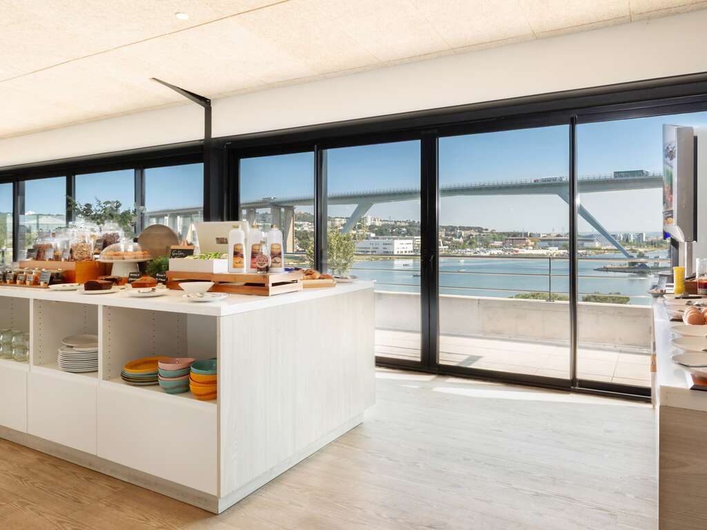Découvrez la Venise provençale à 30 mnutes de Marseille - 4* - 12