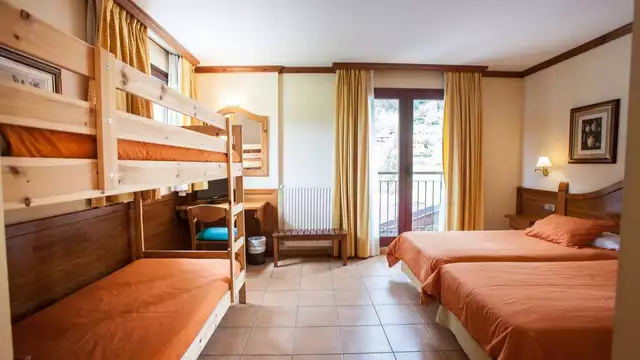 Venez profiter d'Andorre avec un accès au spa nocturne.