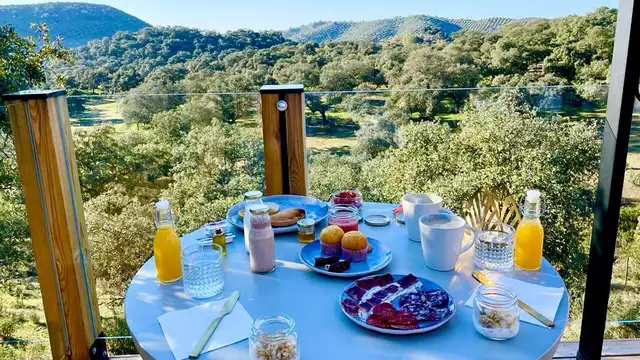 Experiencia única en un glamping de la Sierra Morena