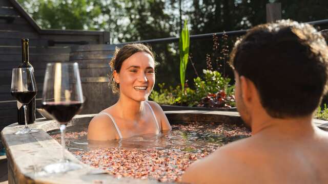 Vier samen de romantiek vol wellness en ontspanning bij Thermae 2000
