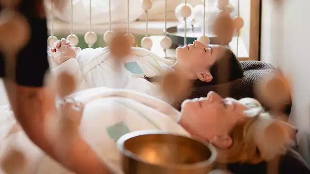 Luxe wellness getaway voor twee met spa & 2-gangen diner in Limburg