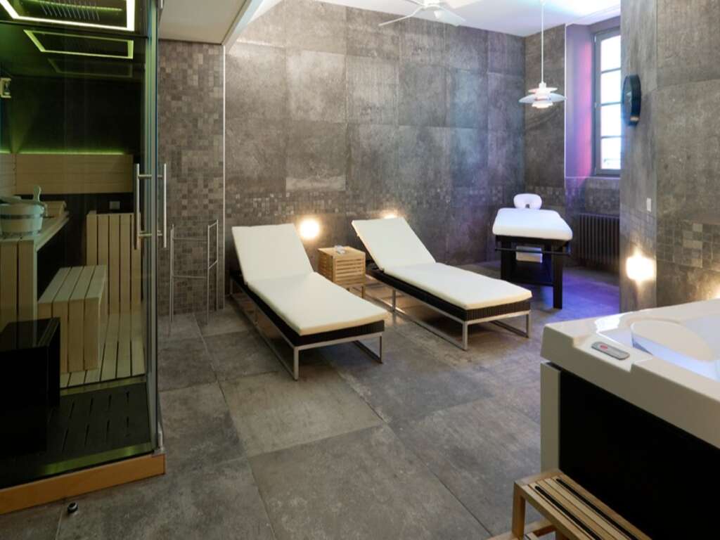 Détente bien-être avec massage dans un établissement**** - 4* - 6