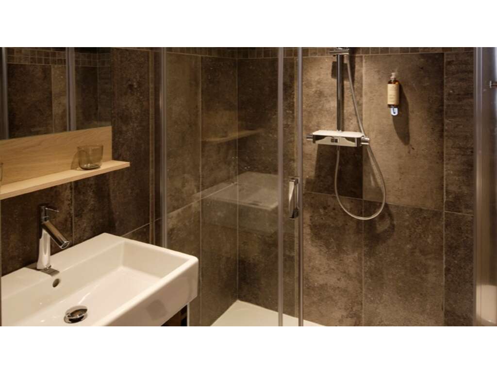 Détente bien-être avec massage dans un établissement**** - 4* - 23