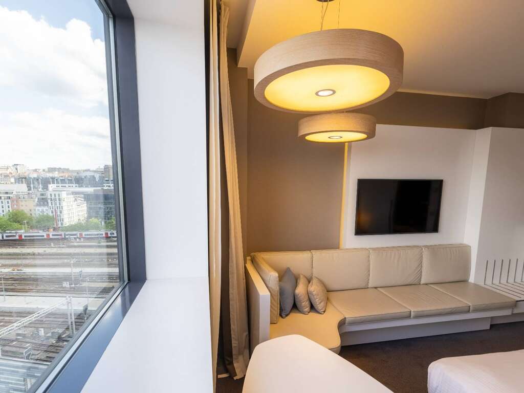 Pullman Brussels Centre Midi - Séjour en chambre supérieure 4* avec petit-déjeuner et accès au spa - 4* - 35