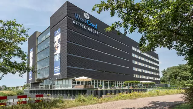 Alojarse en el WestCord Hotel Delft con estilo IKEA y un toque de azul de Delft