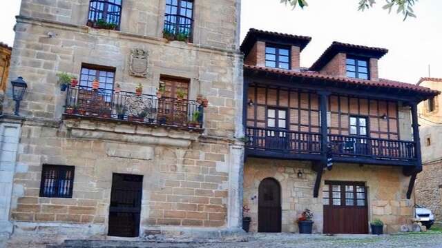 Akla Hotel Suites Santillana