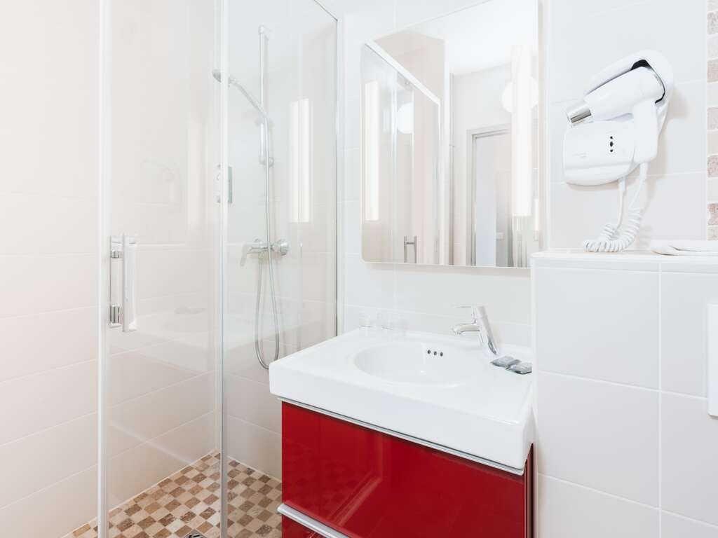 Détente totale au spa et gourmandise au coeur de Rodez-Aveyron - 3* - 40