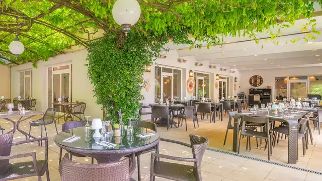 Fin de semana gourmet y romántico muy cerca de Antibes