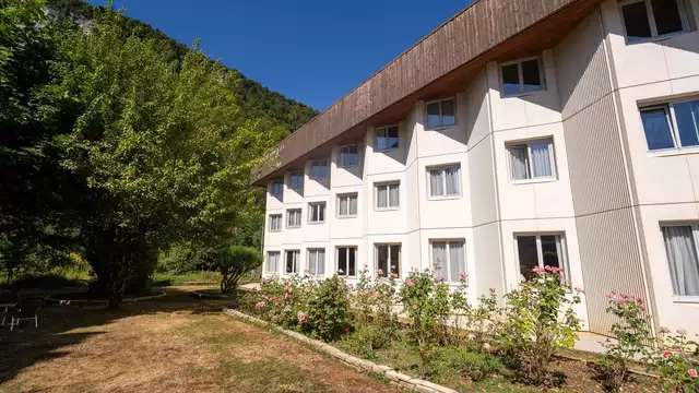 Séjour paisible au bord du lac Nantua