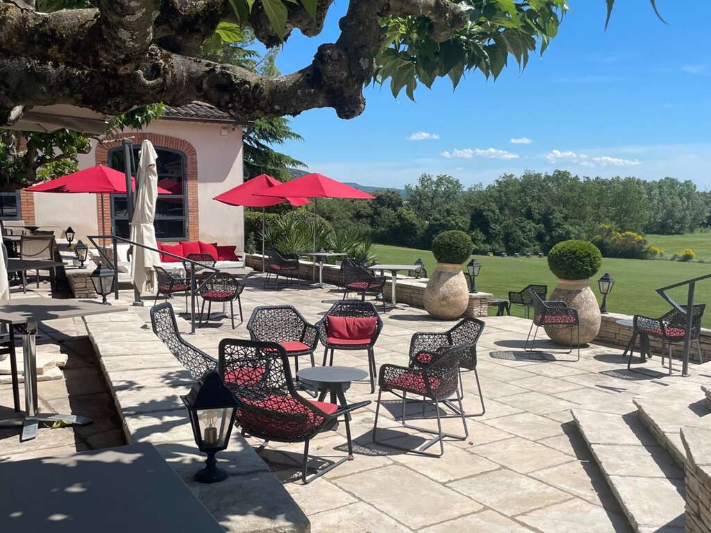 Escapade en chambre deluxe dans une bastide du XIVe siècle - 5* - 3