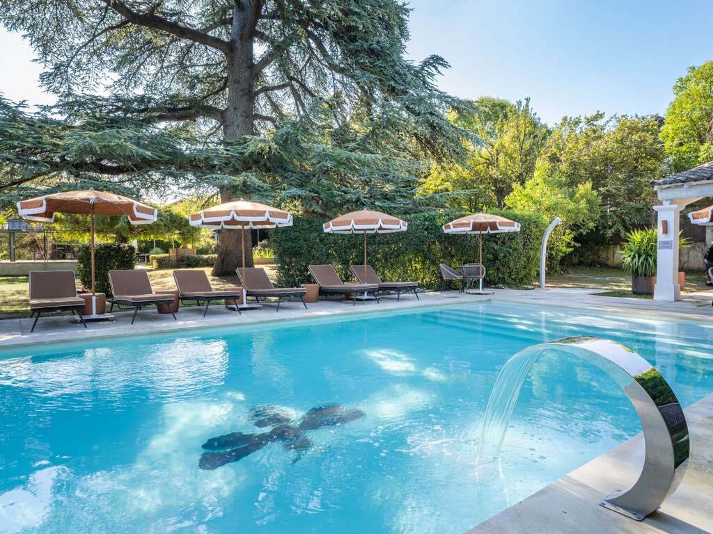 Séjour luxueux, avec dîner gastronomique et massage à moins d'une heure d'Avignon - 4* - 8