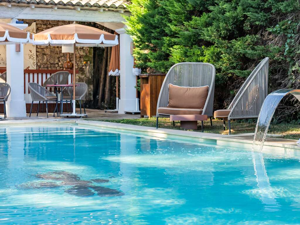 Séjour luxueux, avec dîner gastronomique et massage à moins d'une heure d'Avignon - 4* - 2