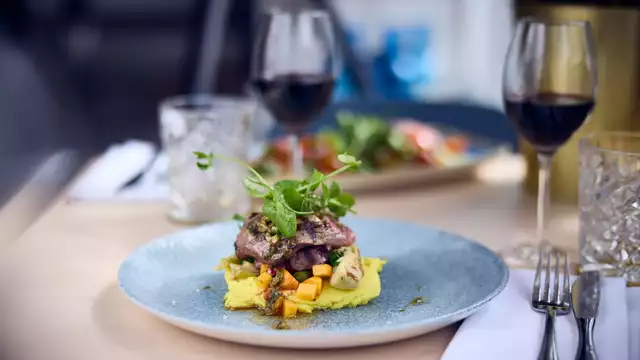Disfrute de una estancia gastronómica en la acogedora ciudad de Delft