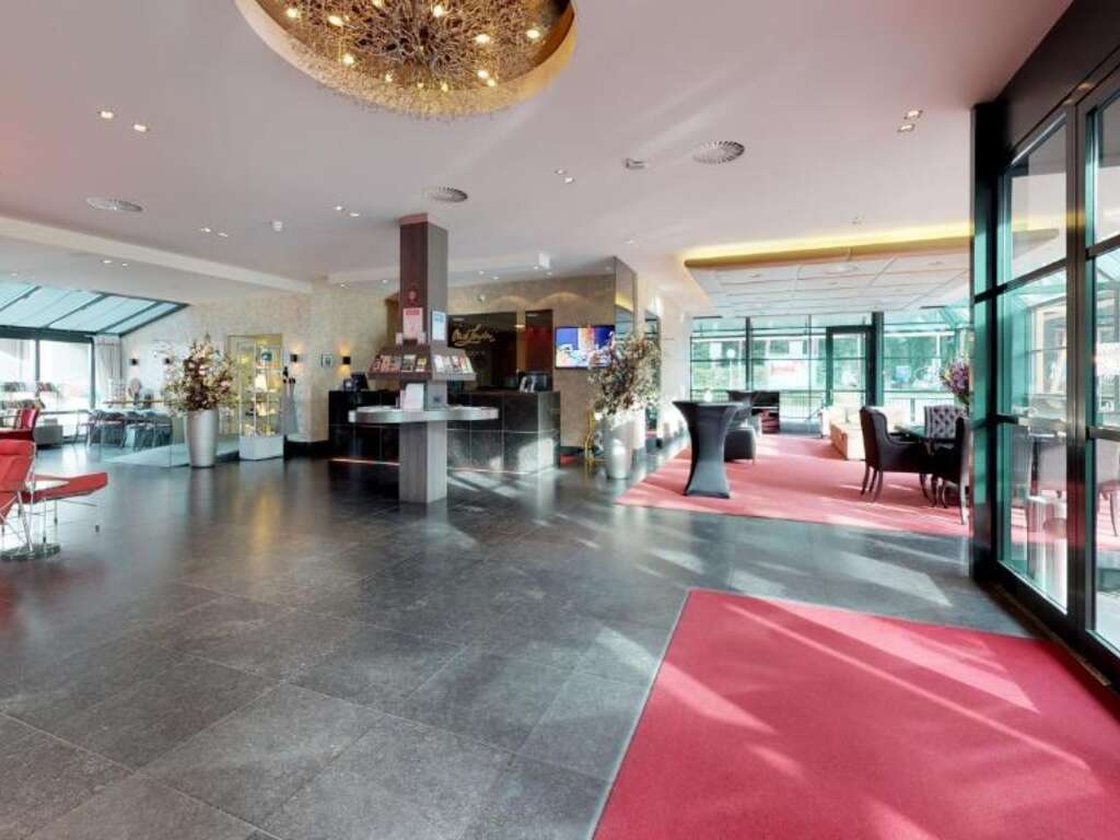 ÉVadez-vous à deux : une nuit près d'Utrecht avec petit-déjeuner inclus - 4* - 3