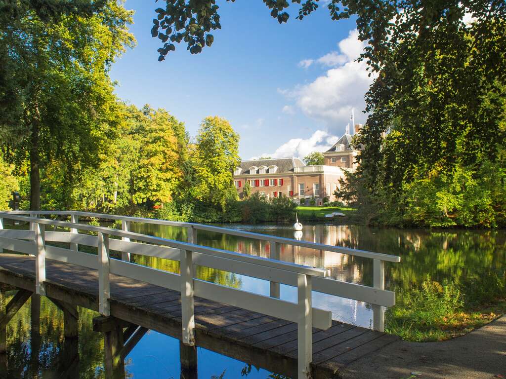 ÉVadez-vous à deux : une nuit près d'Utrecht avec petit-déjeuner inclus - 4* - 1