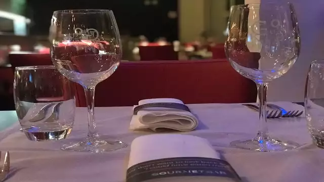 Disfruta en Lovaina con una cena de 3 platos