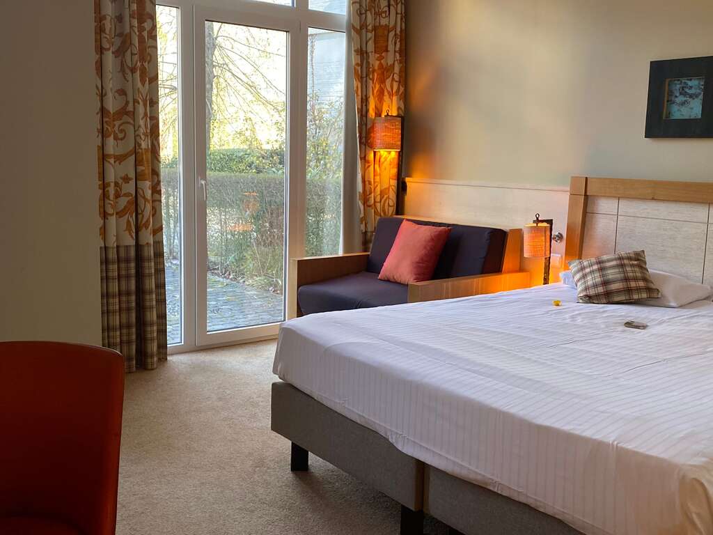 Sëjour en amoureux à Dinant avec Dîner et Surprises en Chambre ! - 3* - 12