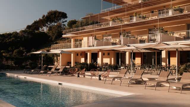 Luna Minoica Suites and Apartments