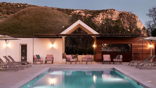 Luna Minoica Suites and Apartments