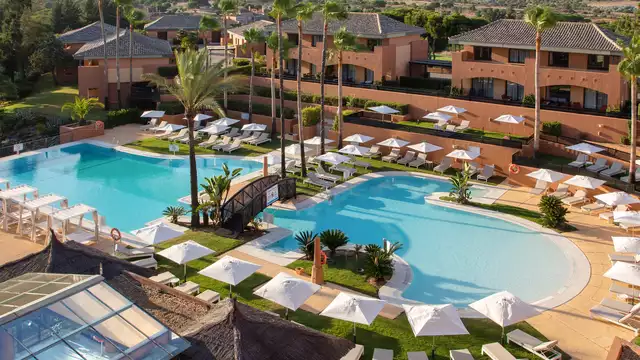 Vacaciones en Islantilla con desayuno y acceso a la zona wellness