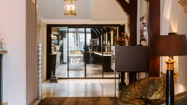 Estancia en suite de lujo con cena de 4 platos en Bergen op Zoom