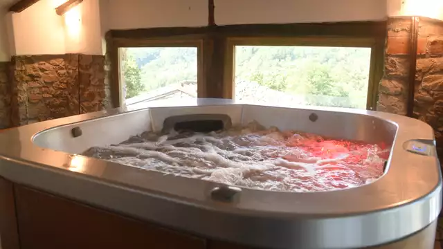 Séjour pour deux près de Lucques, au cœur des collines toscanes.