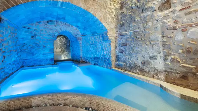Séjour romantique dans les collines de Rimini avec dîner et parcours bien-être