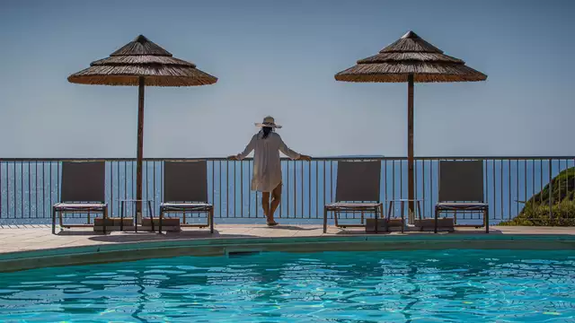 Vacances en Sardaigne pour trois personnes en chambre avec vue sur la mer et en demi-pension