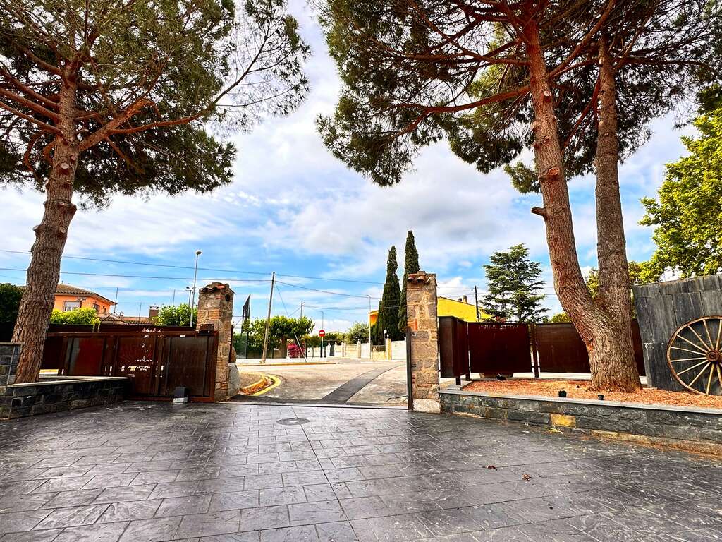 Escapade détente avec spa, tapas du chef et bouteille de vin local sur la Costa Brava - 4* - 4