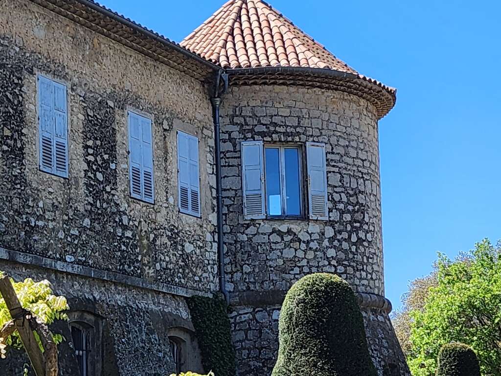 Weekend Romantique dans un village provençal aux portes de Cannes - 3* - 19
