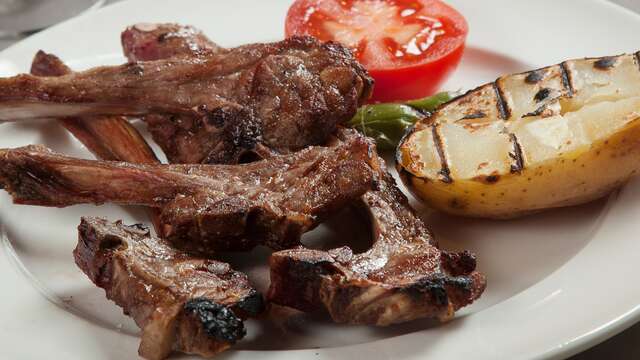 Demi-pension pour 2 adultes