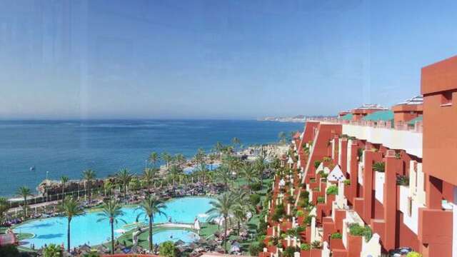 Holiday World Village Hotel