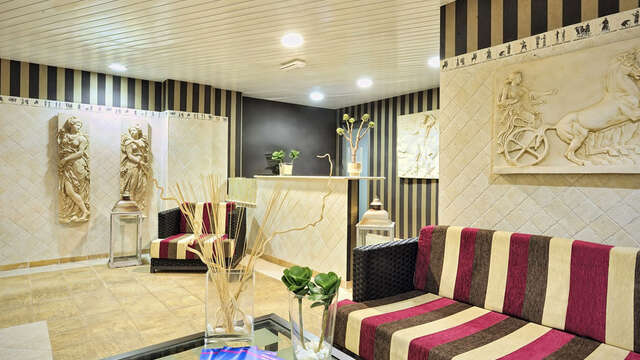 Holiday World Village Hotel