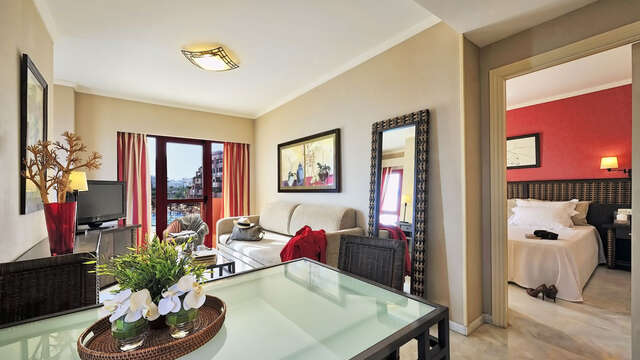 Holiday World Village Hotel