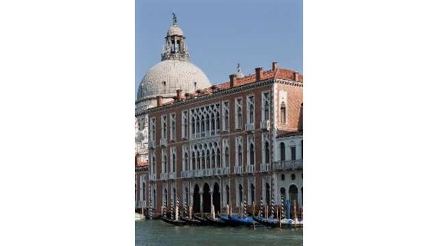 Sina Centurion Palace