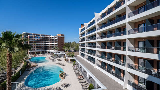 Hotel California Garden