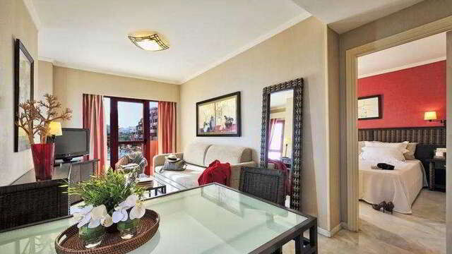 Holiday World RIWO Hotel