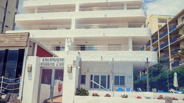 Aparthotel Puerto Azul