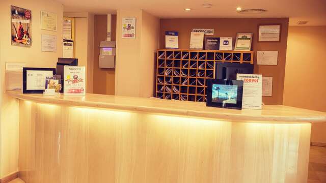 Aparthotel Puerto Azul