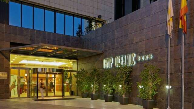 Hotel Valencia Oceanic Affiliated by Melia